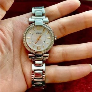 Aspen women watch
